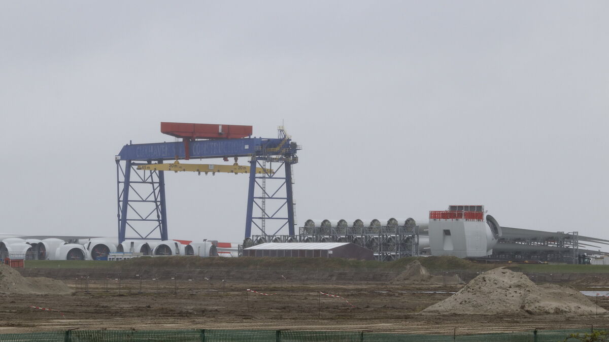 Auf der Cuxhavener Offshore-Basis war es schon vor geraumer Zeit eng geworden. Foto: Koppe