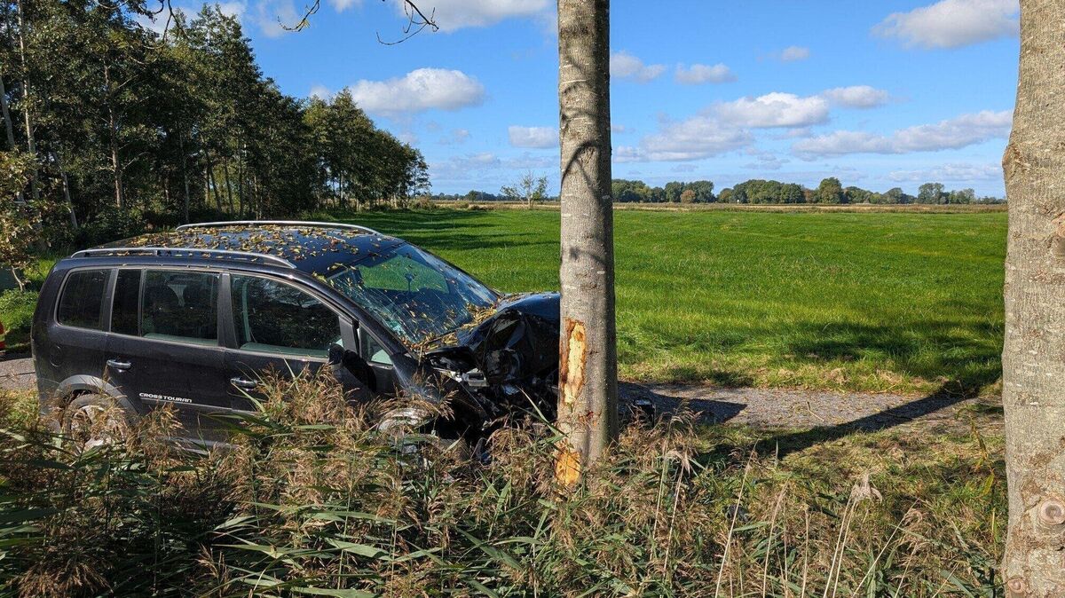 Am Sonntag ereigneten sich im Kreis Cuxhaven mehrere Verkehrsunfälle. Auf der L129 zwischen Dorum und Midlum wurde eine 20-jährige Autofahrerin schwer verletzt. Foto: Polizei Cuxhaven
