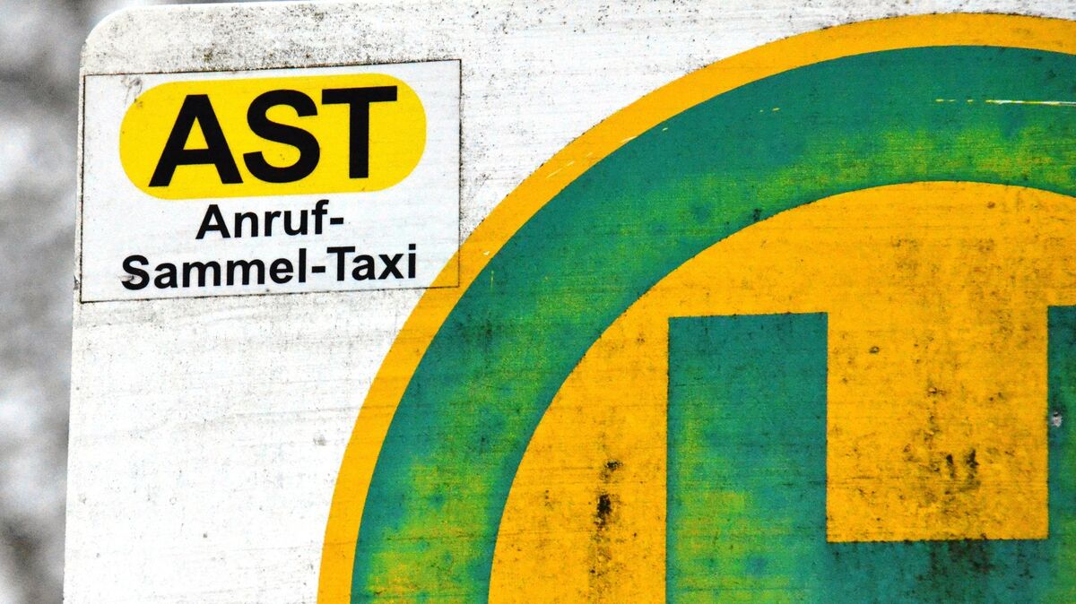 Das Anrufsammeltaxi soll den Nahverkehr im ländlichen Raum verbessern - aber es muss auch fahren. Foto: Schröder