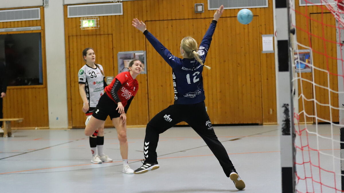 Laura Kühne vom TSV Altenwalde möchte sich auch gegen SVGO Bremen in die Torschützenliste eintragen. Foto: Witthohn