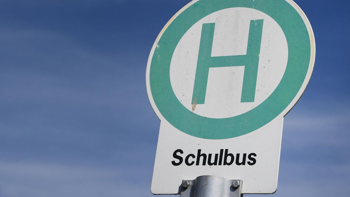Bei einem Verkehrsunfall in Drangstedt wurden vier Schulkinder leicht verletzt. Foto: Stefan Sauer/dpa