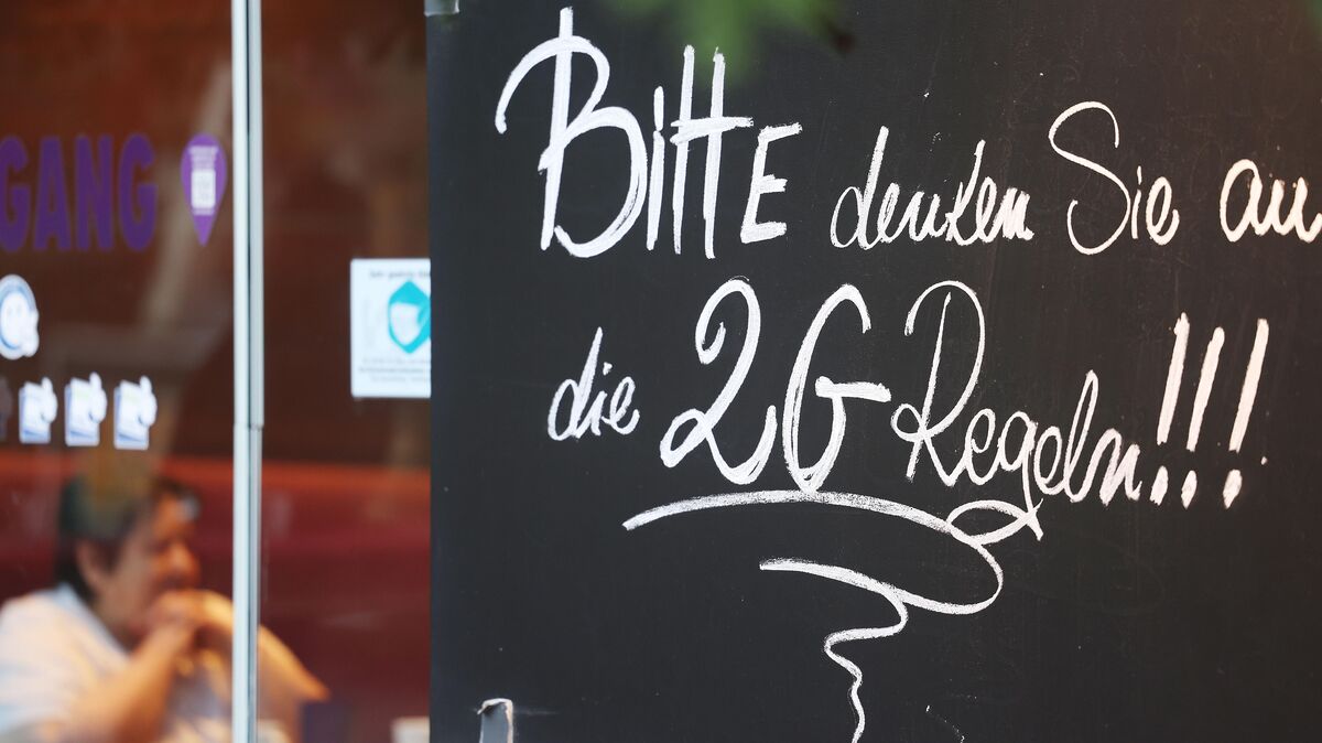 Gastronomiebetriebe in Niedersachsen können voraussichtlich auch weiterhin auf das 2G-Modell mit verringertem Platzangebot setzen. Symbolfoto: Oliver Berg/dpa