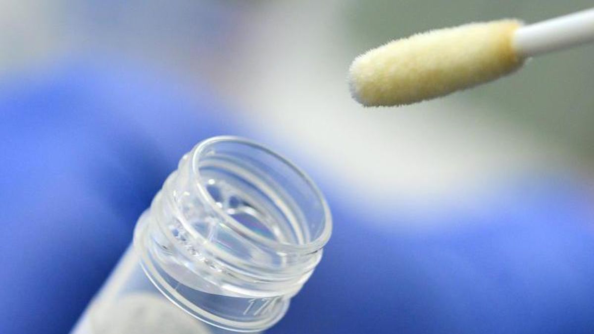 Die Corona-Lage im Landkreis Cuxhaven ist aktuell auf einem stabilen Niveau. Foto: Sebastian Gollnow/dpa