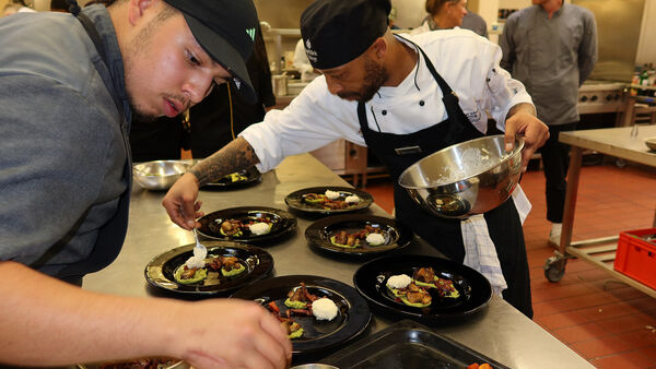 Kulinarischer Austausch: Junge Köche aus Cuxhaven und Kapstadt lernen voneinander