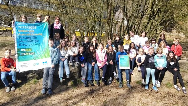 Nachhaltigkeit im Schulalltag: Schule am Wingster Wald erhält UNESCO-Ehrung