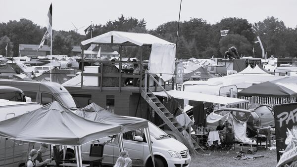 Todesfall überschattet Deichbrand-Festival 2025: Mann auf Campingplatz gefunden