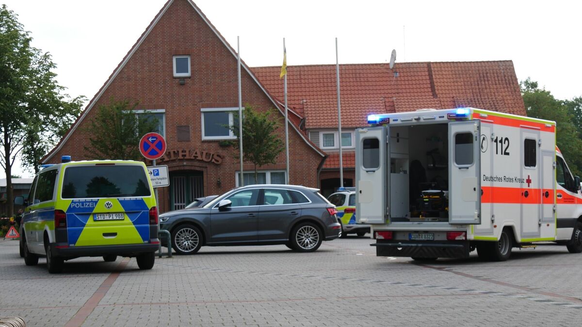 Mitten im Zentrum in Hechthausen kam es zu dem Großeinsatz. Archivfoto: Lange