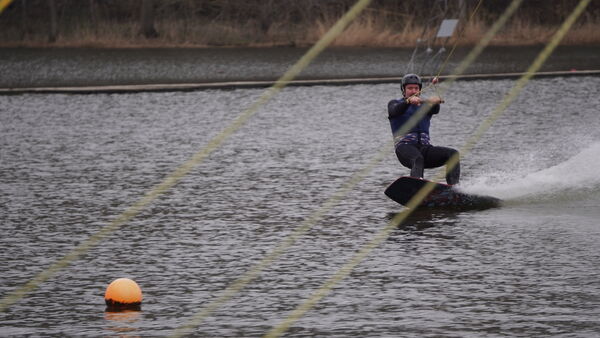 Saisonstart auf Wasserski-Anlage in Neuhaus: Was im Jahr 2026 geplant ist