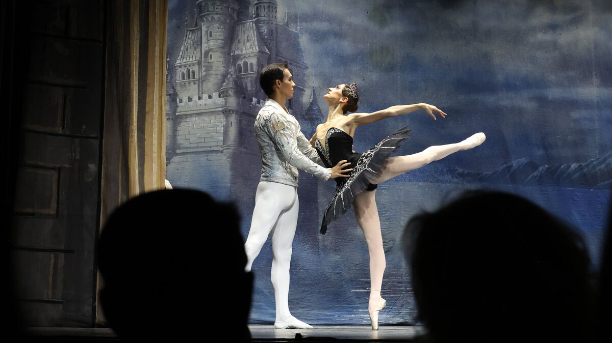 Der schwarze Schwan und der Prinz im Pas de deux. Foto: Märthe Werder