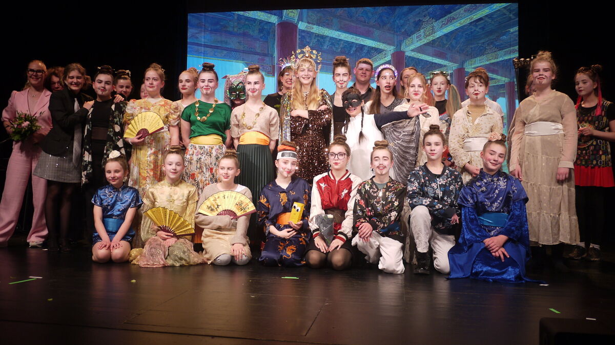 Das Musical-Ensemble holte sich den verdienten Applaus ab. Fotos Anja Zschau