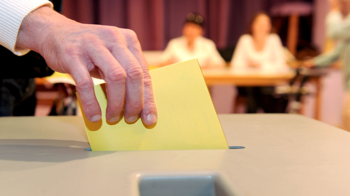 Abgestimmt wurde im Lamstedter Gemeinderat geheim an einer Wahlurne. Doch diese geheime Abstimmung zur Einheitsgemeinde hatte nur ein einzelnes Ratsmitglied beantragt - und das sorgte für eine Überprüfung des Beschlusses. Symbolfoto: dpa