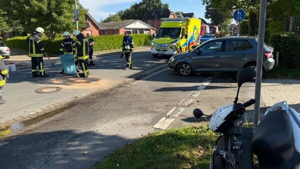 Ein Leichtverletzter bei Unfall in Cadenberge: Fahrzeuge kollidieren an Kreuzung