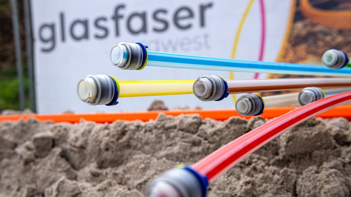 Der Landkreis Cuxhaven kann sich über eine beachtliche Förderzusage in Höhe von insgesamt 144 Millionen Euro für den Gigabitausbau freuen. Foto: dpa