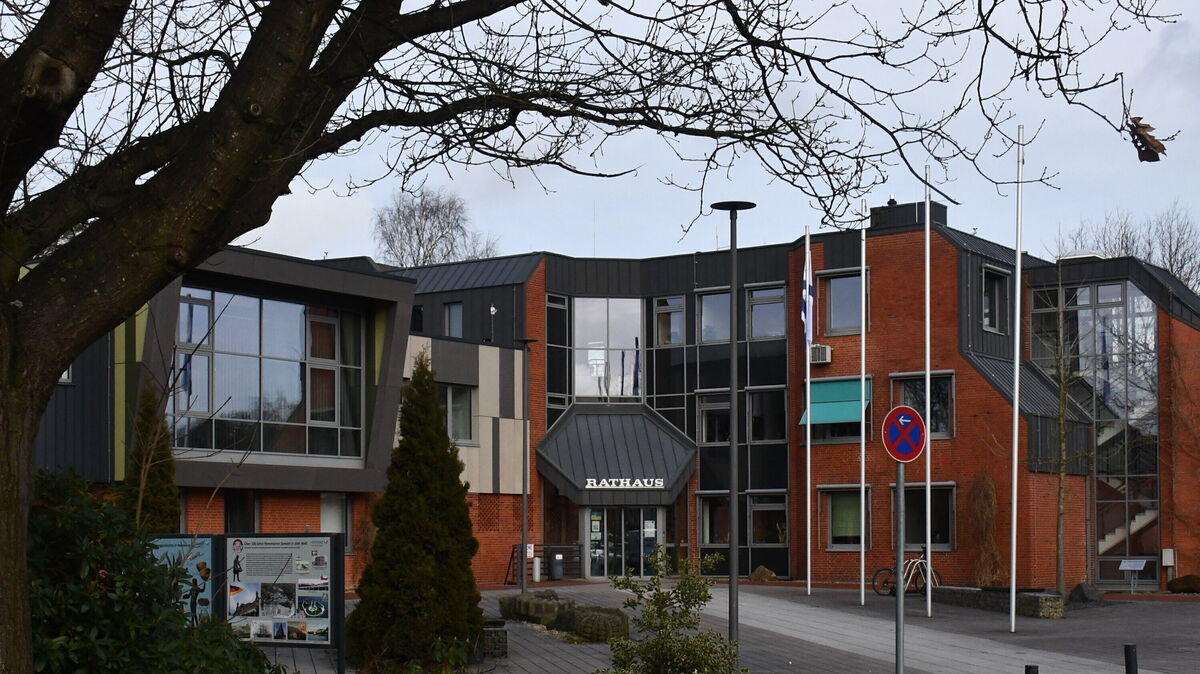 Im Hemmoorer Rathaus tagte der Ausschuss für Finanzen und Wirtschaftsförderung. Erneut stand die Bettensteuer im Mttelpunkt der Sitzung. Foto: Schröder