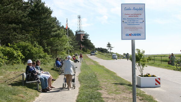 Antrag für Cuxhaven-Sahlenburg: 40 neue Kitesurfer-Parkplätze entfachen Widerstand
