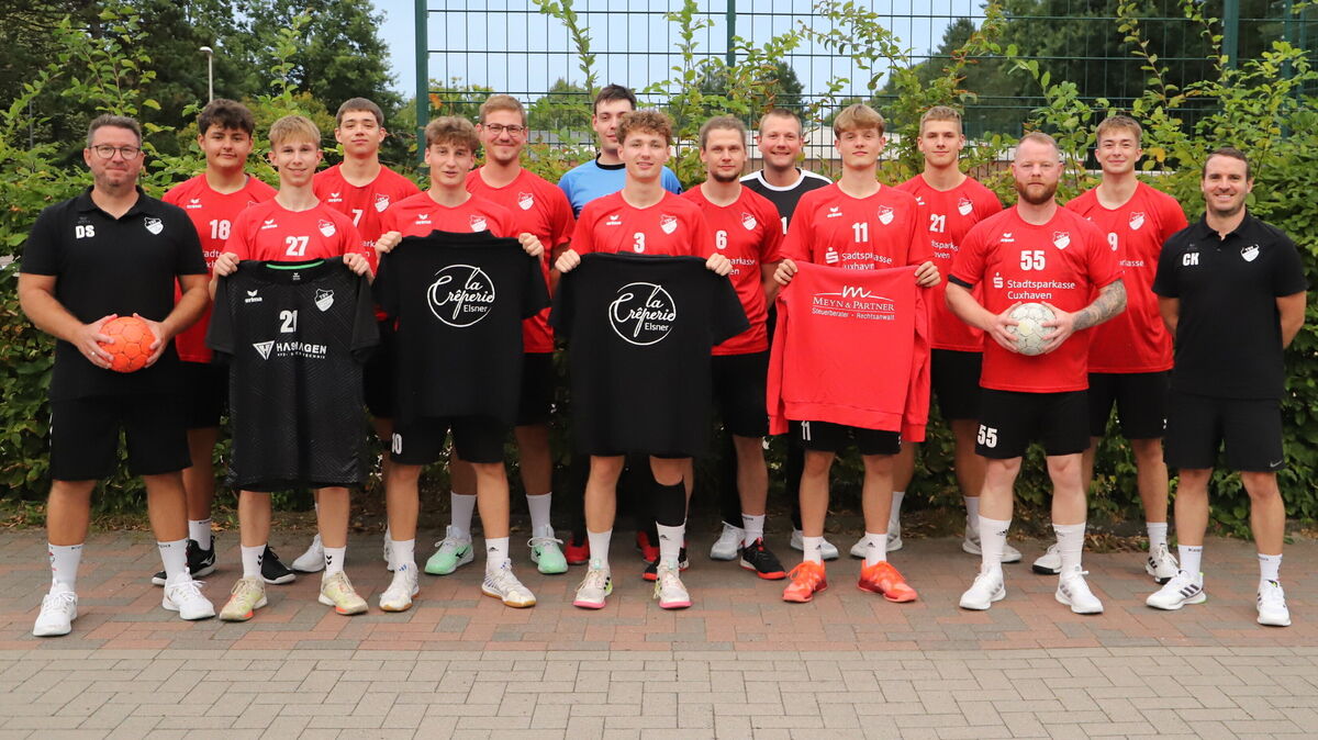 Das Herren-Team des TSV Altenwalde geht in der Saison 2025/26 in der Handball-Landesliga auf Torejagd. Foto: Witthohn