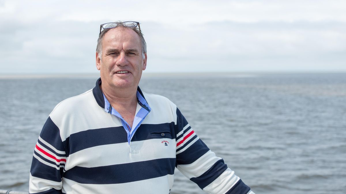 Der Cuxhavener "Kutterfisch"-Kapitän Fritz Flindt ist zurzeit Botschafter der Kampagne "Besserfischer". Er setzt sich für nachhaltigen Fischfang ein. Foto: Pfalzgraf