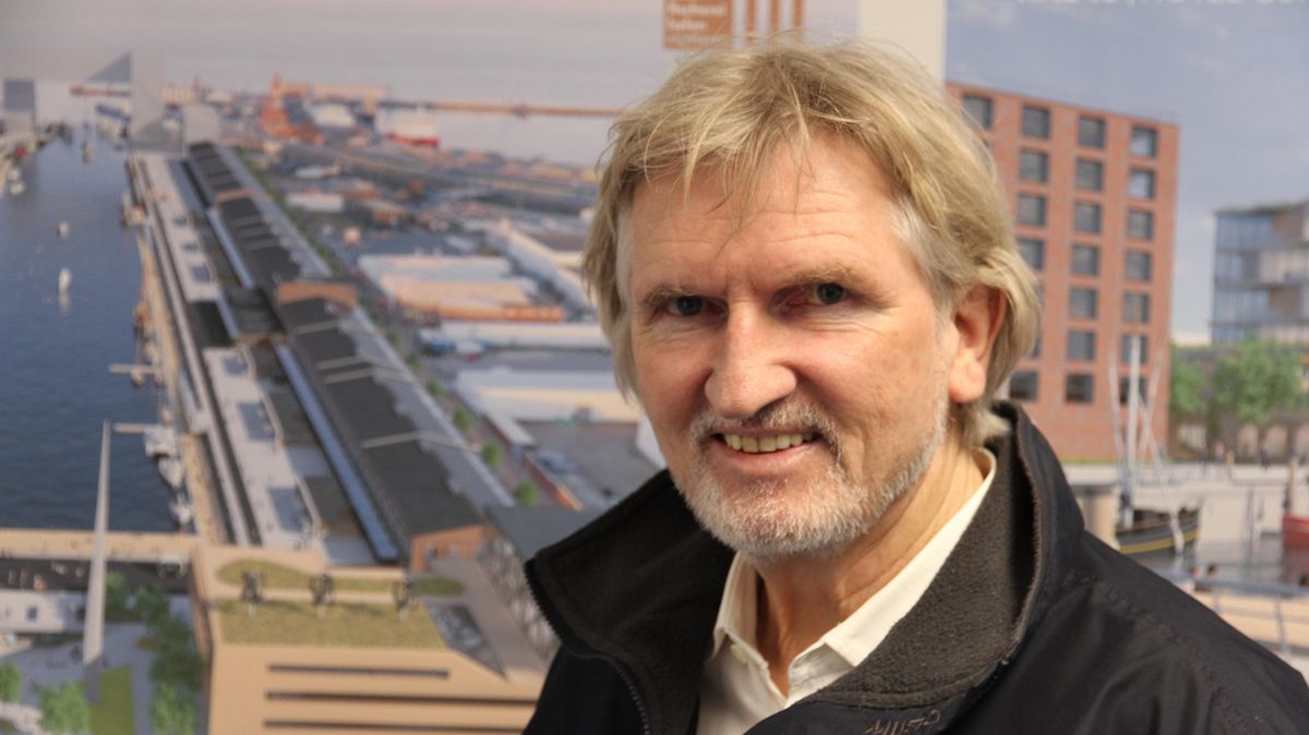 Unternehmer Norbert Plambeck, treibende Kraft hinter dem Sanierungsprojekt Alter Fischereihafen. Foto: Sassen