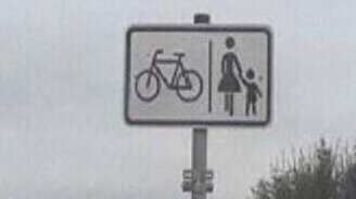 Plötzlich weg: Warum es die Hinweisschilder Radweg/Fußweg in Cuxhaven nicht mehr gibt